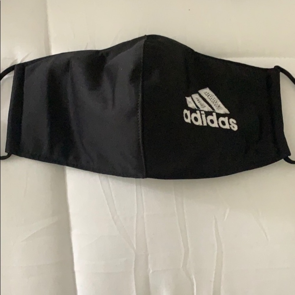 🆕 ADIDAS || mask w/adjustable straps